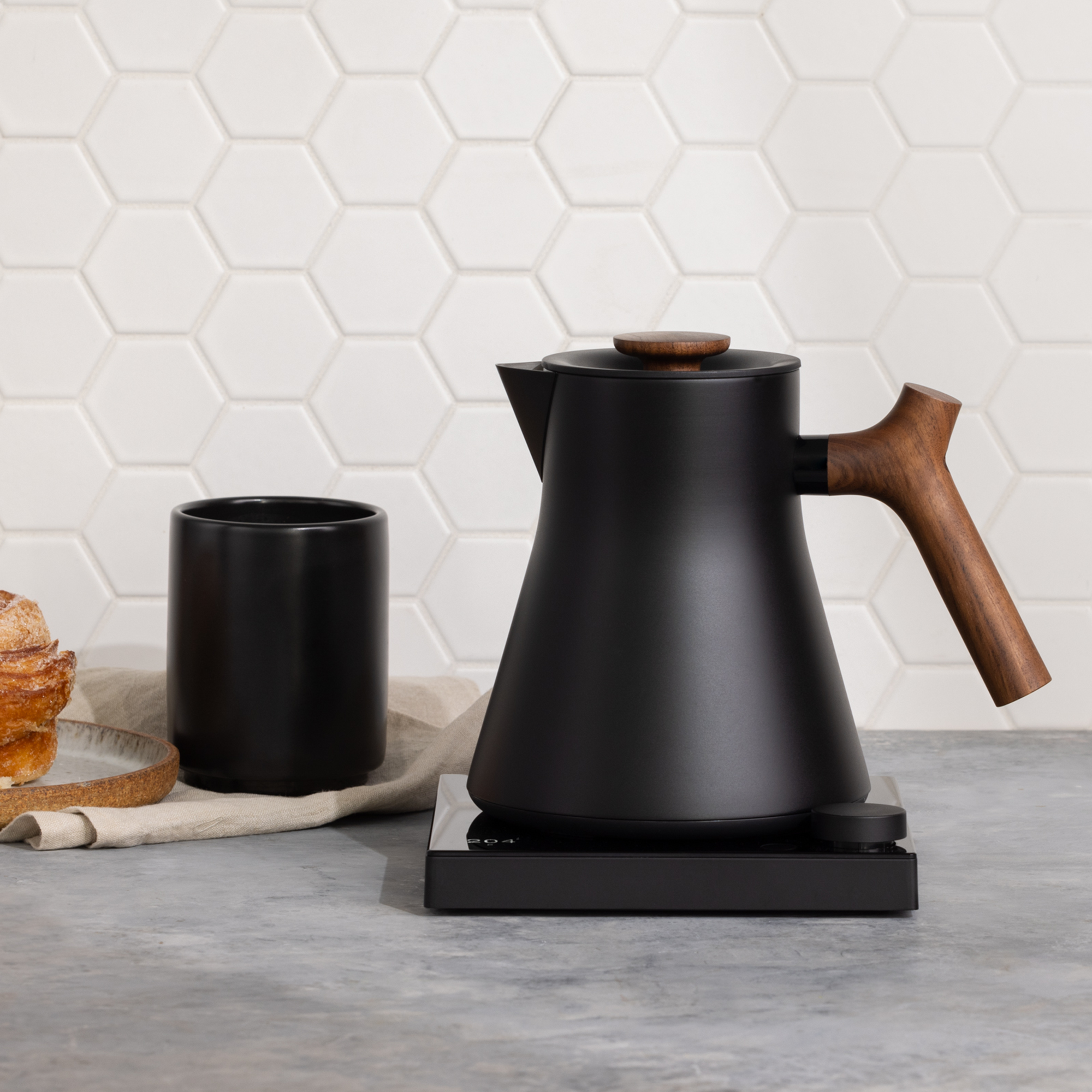 Corvo EKG Pro Electric Kettle | Studio Edition Simple Brewing Accessory